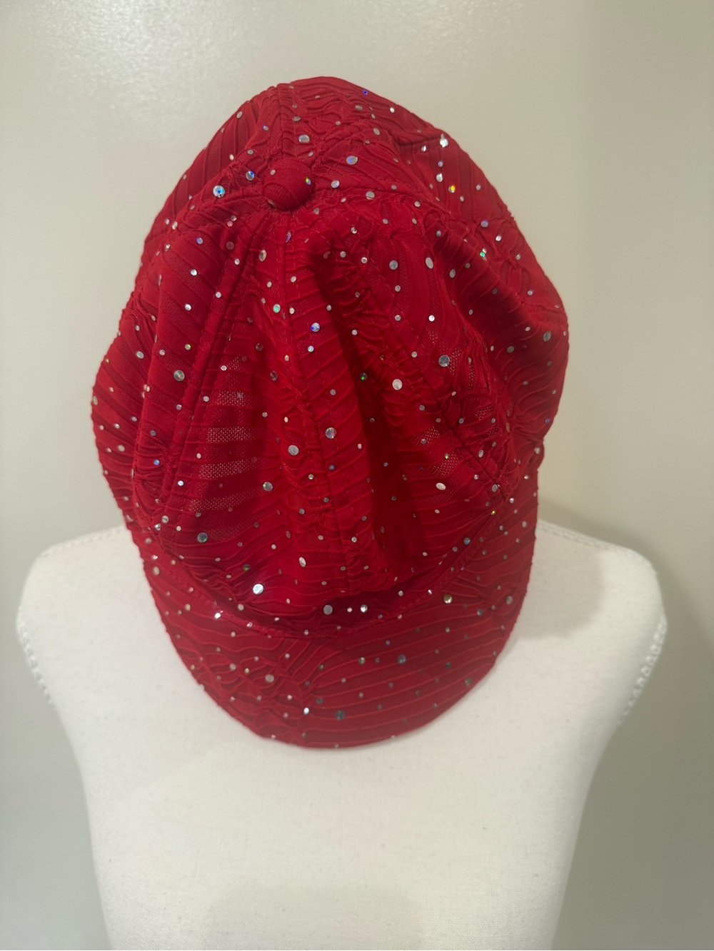 Red Sequin Embellished Women’s Hat